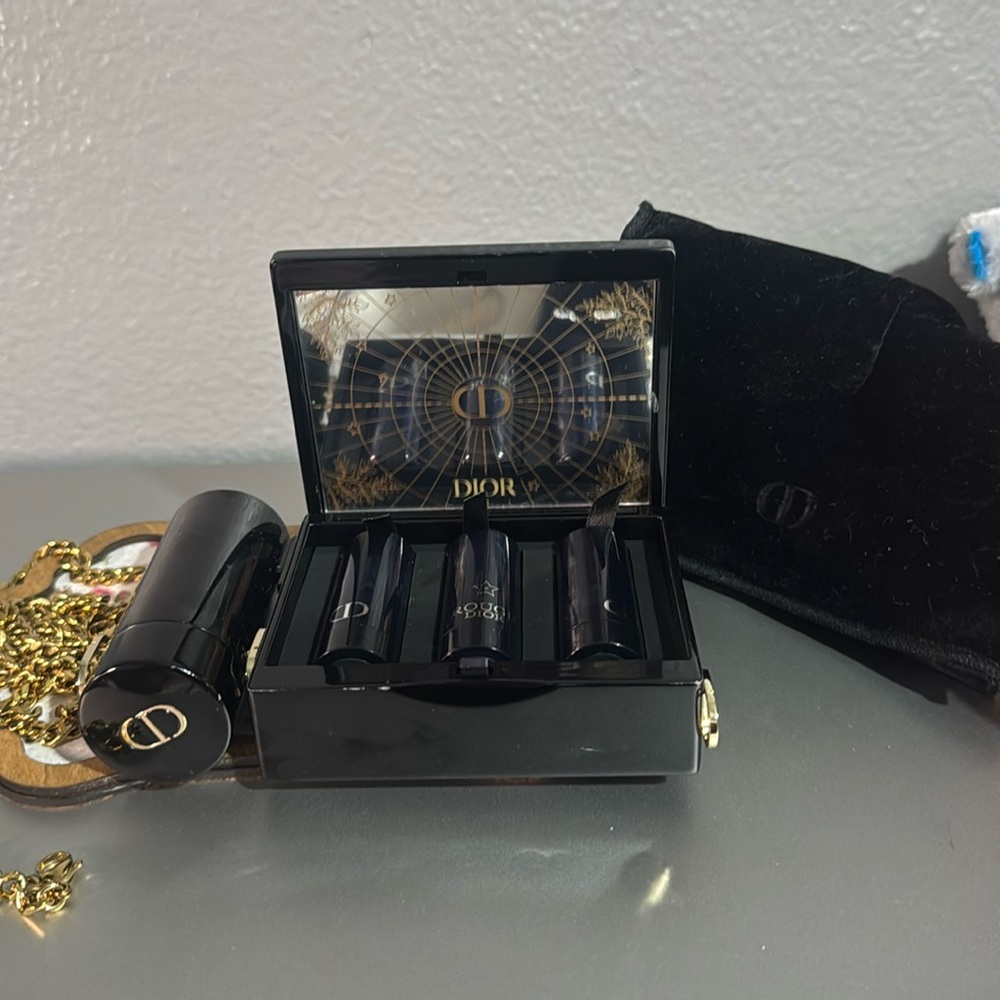 Dior Minaudière Limited Edition 2022 Holiday Case & Lipstick Set NEW